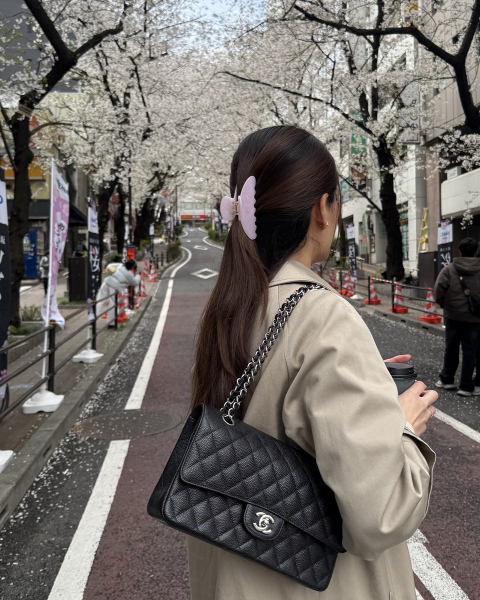 Everyday Hair Clip in Blush Pink - View 3