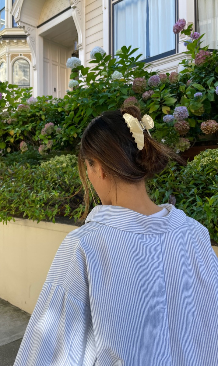 Everyday Hair Clip in Cream Marble - View 9