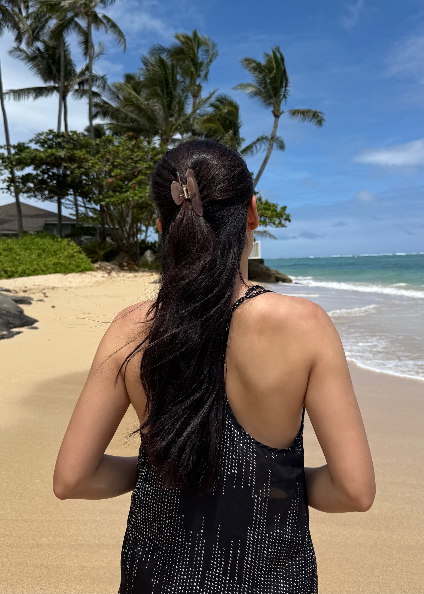 Medium Everyday Hair Clip in Mocha - View 2