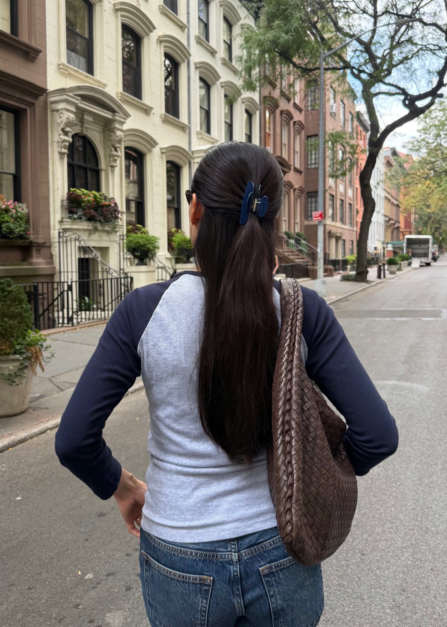 Medium Everyday Hair Clip in Navy - View 5
