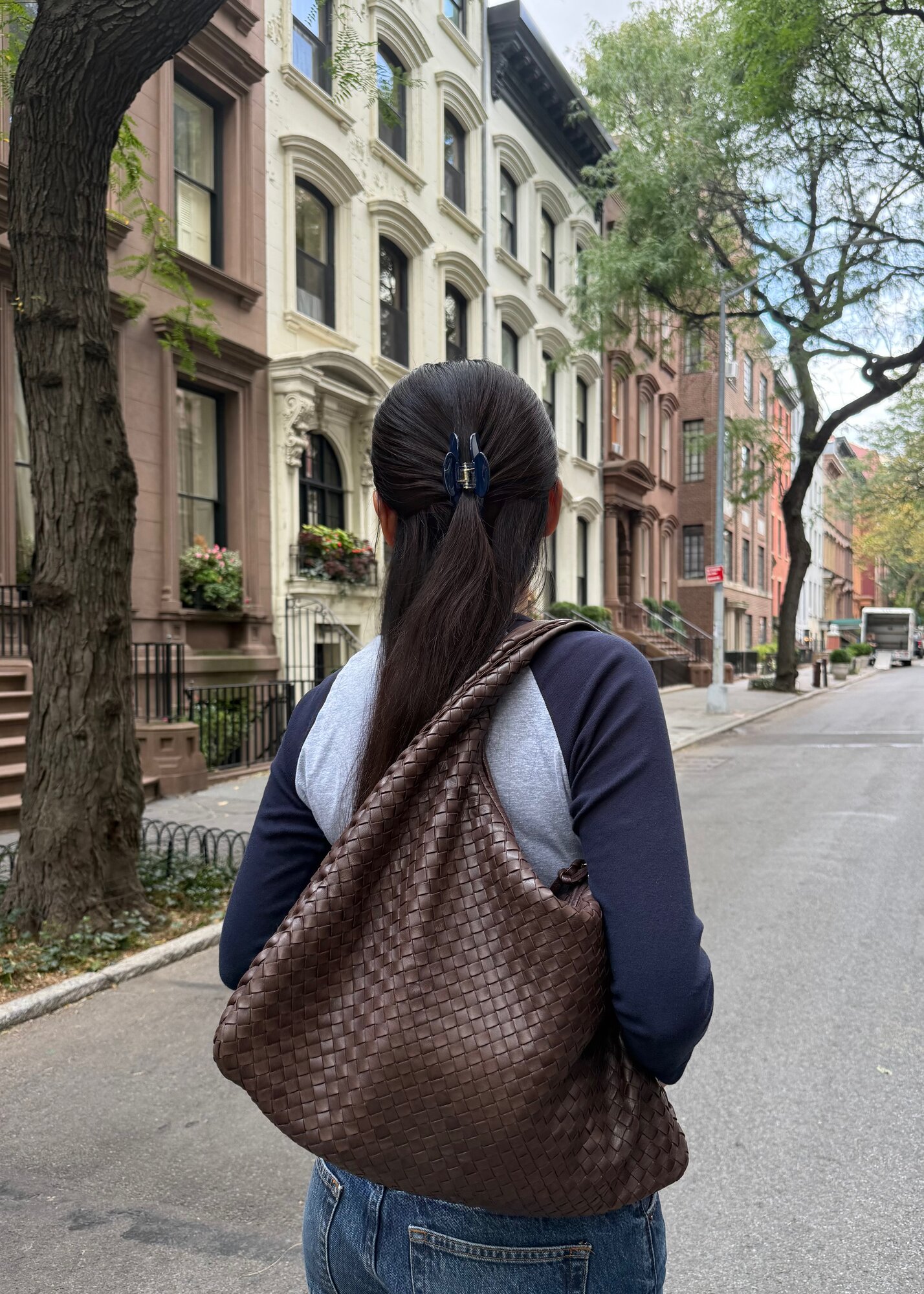 Medium Everyday Hair Clip in Navy - View 6