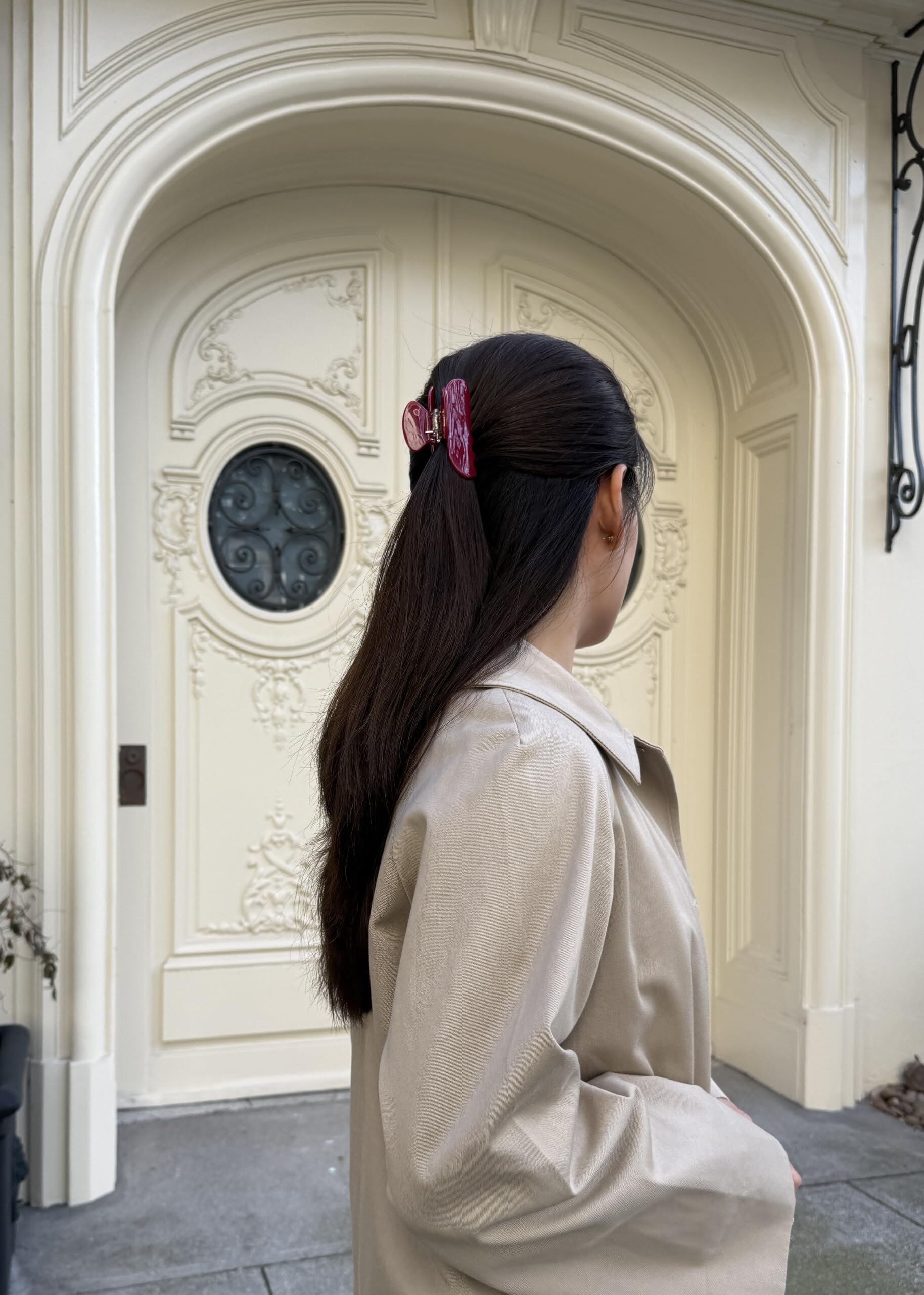 Medium Everyday Hair Clip in Red - View 3