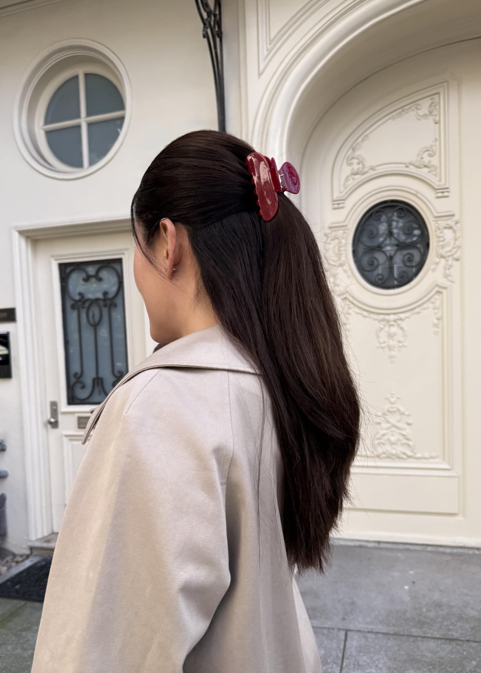 Medium Everyday Hair Clip in Red - View 4