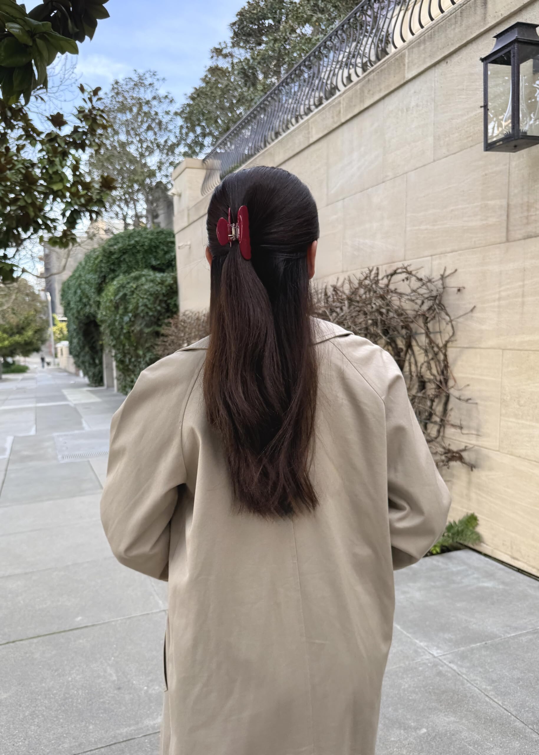 Medium Everyday Hair Clip in Red - View 5